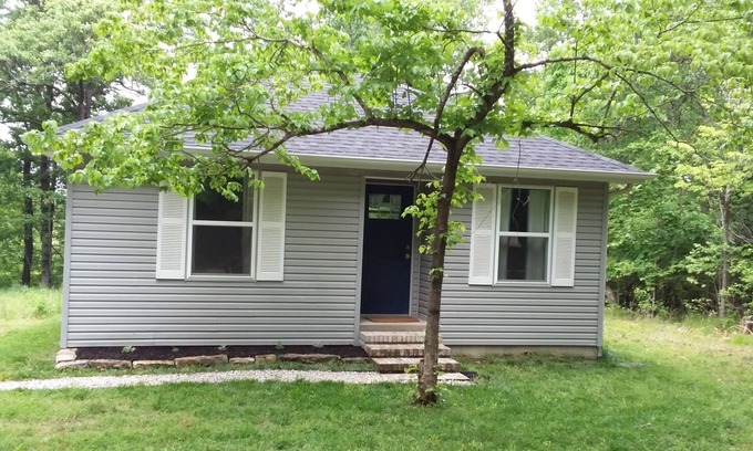 Yellville Cottage | Secluded Woodland Cottage on 500 Acres - Near Buffalo River National Park