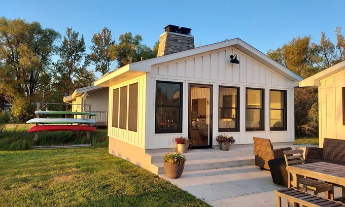 Traverse City Cottage | Second Glance Cottage | Lake Leelanau Waterfront