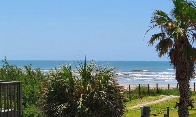 Galveston House | Second Row Beach Home - Ocean views - Old school vibes