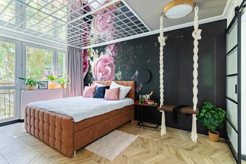 Okecie Apartment | Secret Garden Apartment