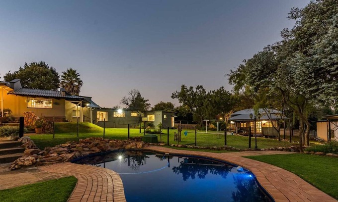 Krugersdorp Apartment | Secure Self-catered Apartment With Pool