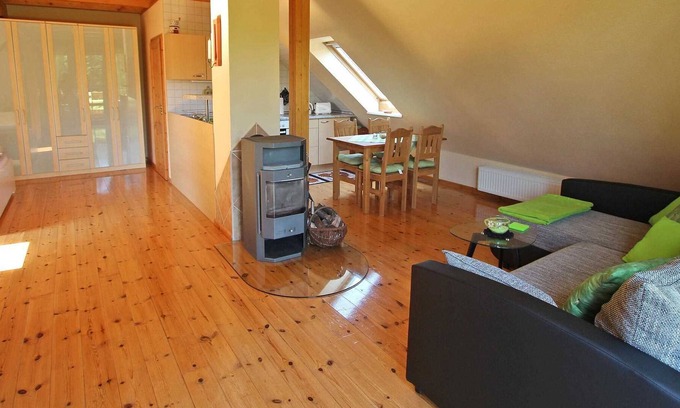 Muritz Apartment | SEE 9152 - apartment above - holiday apartments Loppin SEE 9150