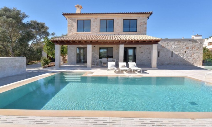 Portocolom House | Sehr Geräumige Villa auf Mallorca in Zeitgenössischem Stil, Priv. Pool