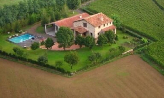 La Vall d'en Bas Cottage | Self catering Mas La Plana for 6/8 people
