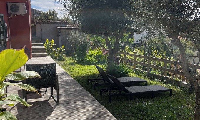 Mont Boron House | Self-contained apartment in townhouse with terrace & private garden