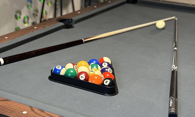 Mountain Home House | Selfie house Abundance of Entertainment & Amenities Hot Tub King Bed