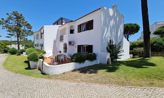 Vale do Lobo Villa | Semi-Detached 3 bedroom town house in Vale do Lobo