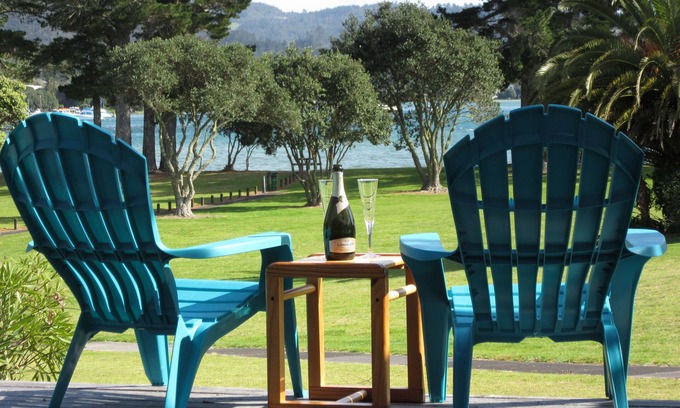 Pauanui House | Sensational Sun Trap on Estuary Frontage - Pauanui
