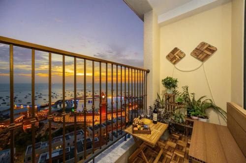 An Thoi Apartment | SenSea Hillside Apartment - Sunset Town