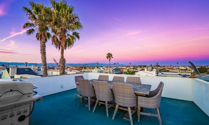 Silver Strand House | Sept Specials Steps2Sand, Ocean Views, RooftopDeck