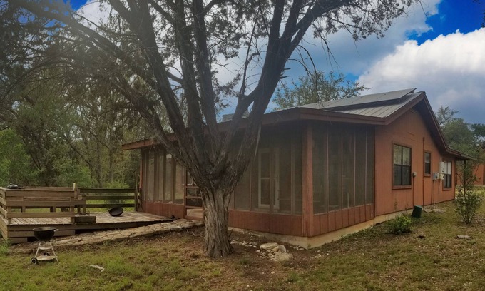 Rio Frio House | SERENDIPITY RIVER BUNGALOW