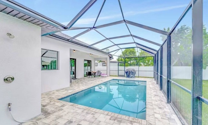 Pelican House | Serene 3-bedroom house with heated saltwater pool in Cape Coral