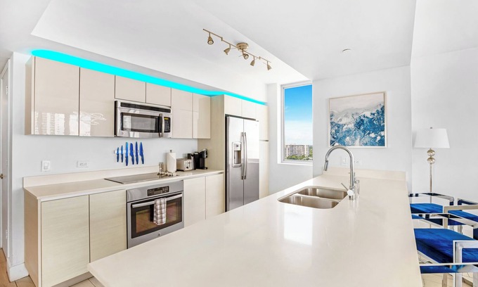 Hudson Yards House | Serene apartment in New York with city views