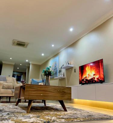 Durban Point Apartment | Serene harbour view escape