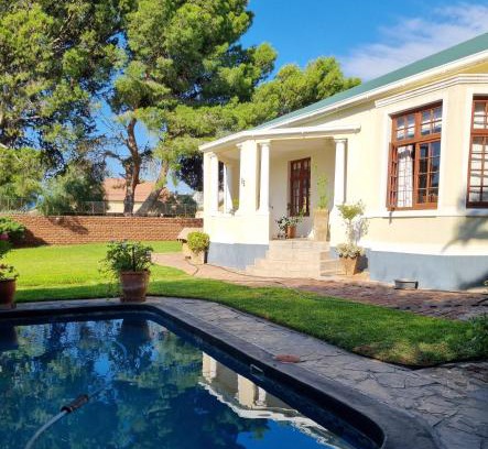 Victoria West House | Serene Haven Guest House