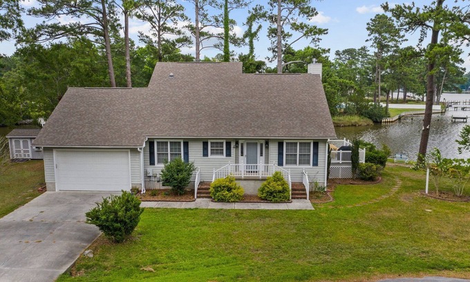 Oriental House | Serenity Creekside - Waterfront with Dock