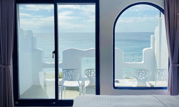 Sail Rock Beach House | Seya Inn