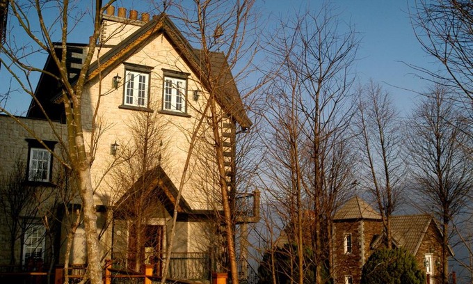 Ren'ai Bed & Breakfast | Shangrila Music Villa