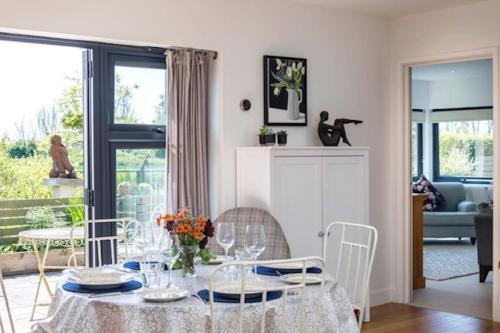 Chichester Apartment | Sheepwash Lodge West Wittering Quiet get away