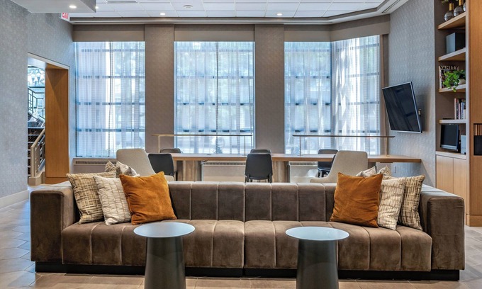 Downtown Wilmington Hotel | Sheraton Suites Wilmington Downtown