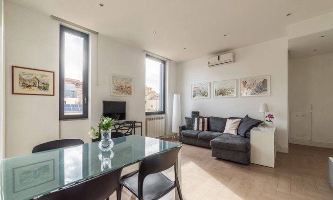 Aventine Apartment | Shining Apartment near Subway!