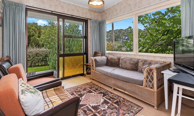 Ngunguru Cottage | Shoebridge Homestead - Ngunguru Holiday Home