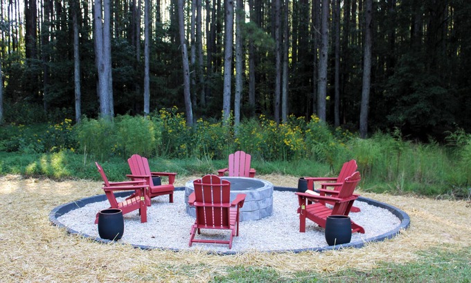 Wise House | Shore Thing Lake House w/Firepit and Lake Access on Lake Gaston!