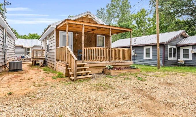 Starkville House | Short Drive to MSU | Serene | Tiny Home