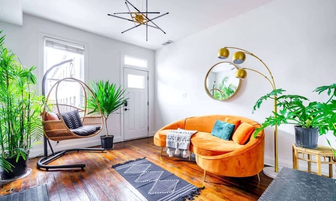 Italian Village House | Short North/Downtown | Steps to High St | Walk to Convention Ctr | Free Parking