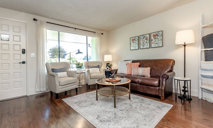 Enumclaw Cottage | Short Walk to Downtown, AC, Coffee Bar, Patio