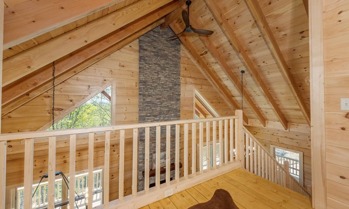 Morganton Cabin | Shortoff Mountain Retreat | Secluded Cabin with Access to Outdoor Activities