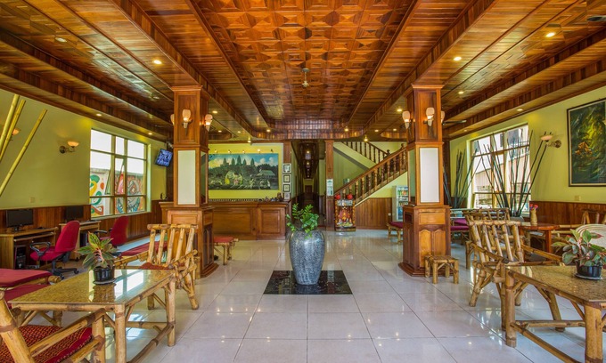 Taphul Village Area Hotel | Side Walk Never Die