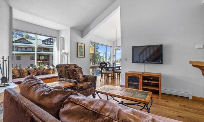 Kirkwood Condo | Sierra Cabin Condo – Sun Meadows 1 Bedroom+Loft by RedAwning