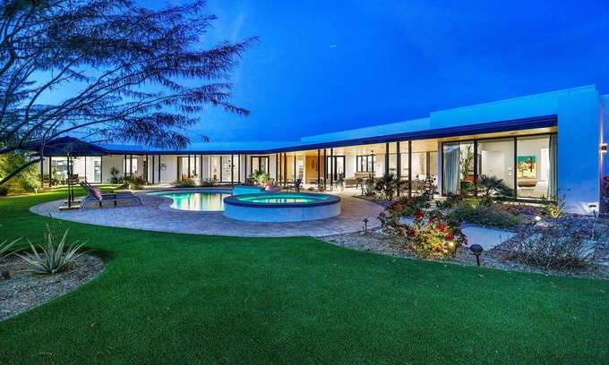 Rancho Mirage House | 'Sierra Vista' 7 BR Estate w/Pickleball!