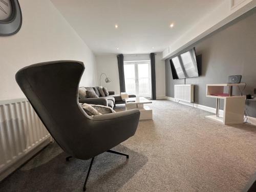 Cleethorpes Apartment | Silver Bay Apartment - Central, Private Parking