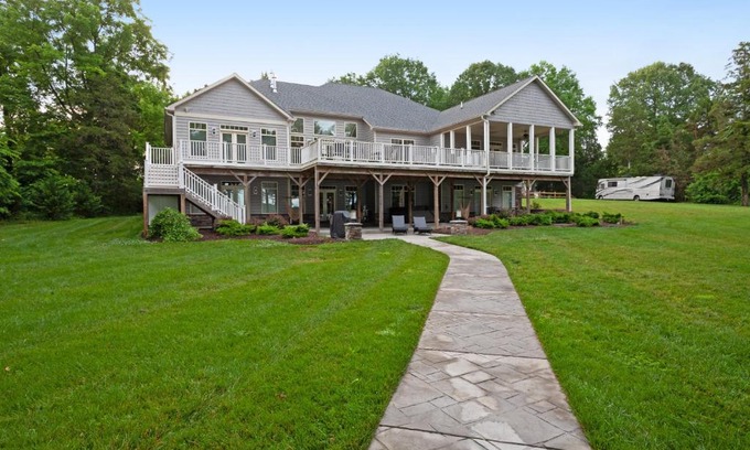 Bumpass House | Silver Sands