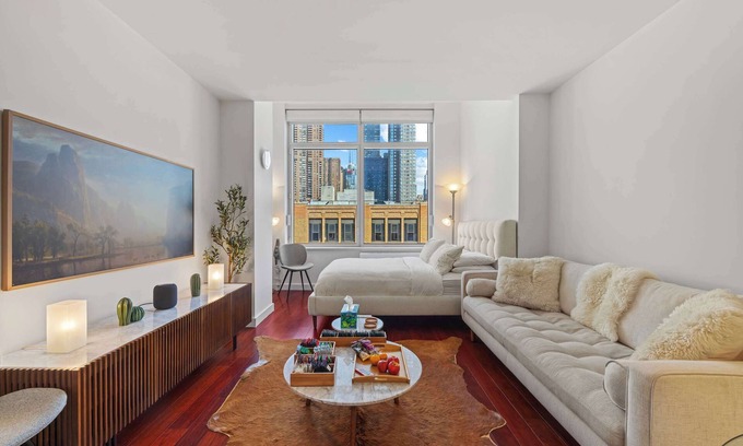 Hell's Kitchen Apartment | Silverline by Rove | Studio w/Shared Amenities