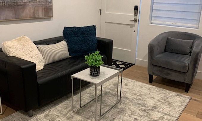 Silver Strand Apartment | 🏖Silverstrand Bungalow 1 bd/1b Beach apt. 4 minute walk to surf. Private patio