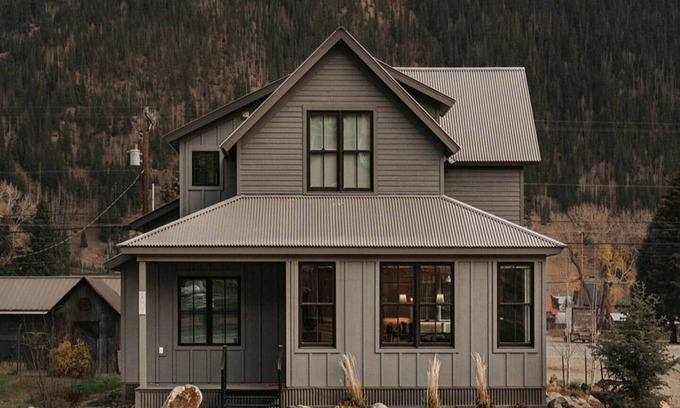 Silverton House | Silverton Summit Retreat