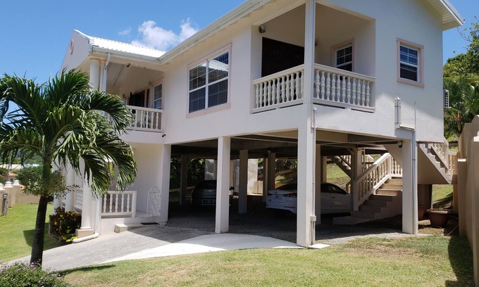 Bonne Terre Apartment | Sima Villas "A Home Away From Home"