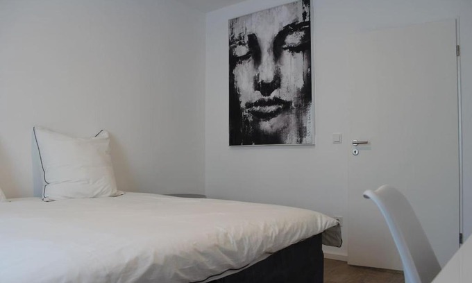 Siegburg Apartment | Singapore·CHILLINGHOUSE # 7, 3 Min.vom ICE,NETFLIX