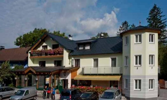 Weissenbach am Attersee Cottage | Single room 1 - Attersee-Hotel zur Nixe Smart