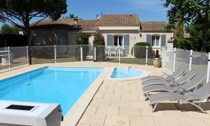 Bouhet House | SINGLE-STOREY VILLA HOUSE NOT OVERLOOKED