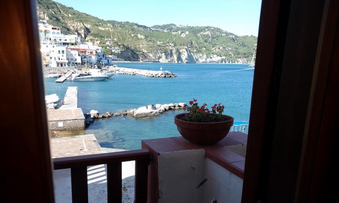 Sant'Angelo House | Singola VM-Single room-Ensuite with Shower-Sea View