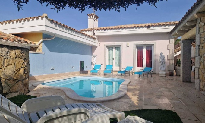 Cala Sinzias House | Sinzias Dependance with pool