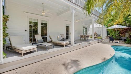 Bahama Village House | Sirens Serenade by Last Key Realty