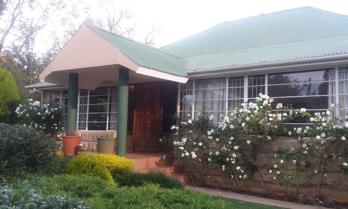 Fouriesburg House | Situated in the beautiful surroundings of Fouriesburg (35 km) away from Clarens