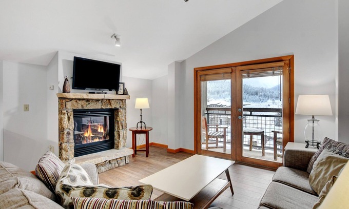 Winter Park House | Ski In Out Luxury Penthouse 1706 I Hot Tub I Gym I Great Views I Best Price I Discounted Attractions