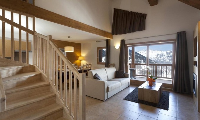Sainte-Foy-Tarentaise Apartment | Ski-in/ski-out & foot of the slopes, fitness, swimming pool, balcony, tv, ski locker, 49-56m²