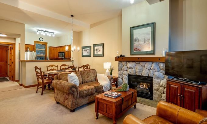 Upper Village House | Ski-In/Ski-Out | Mountain Views | Private Hot Tub | Cozy 2BR + Den | Managed by Aloha Whistler